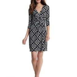 WHBM 3/4 SLEEVE HOUNDSTOOTH KNIT DRESS (size 0)