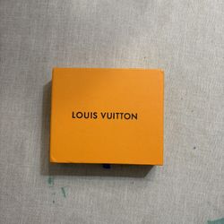 Louis Vuitton Monogram Wallet (I’m willing to negotiate)
