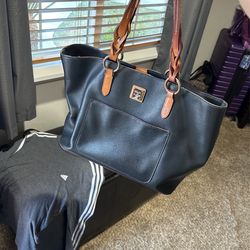Dooney & Bourke Purse