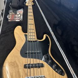 Fender Deluxe American Jazz Bass