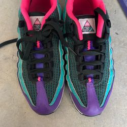 Nike Shoes 