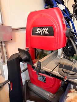 SKIL Band Saw