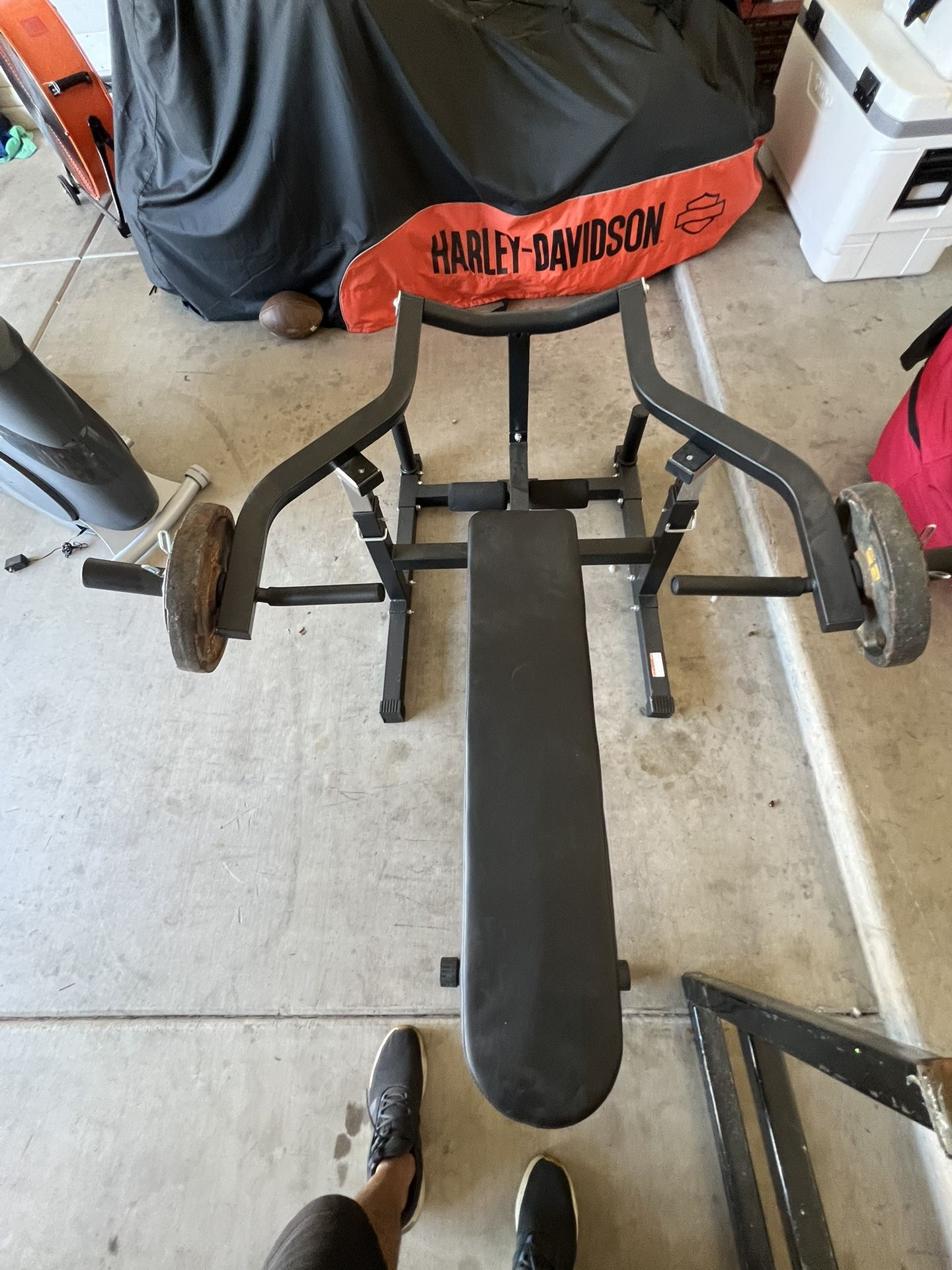 Incline flat bench. New never used. $100