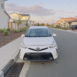 2016 Toyota Prius V