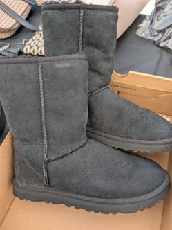 Uggs size 7