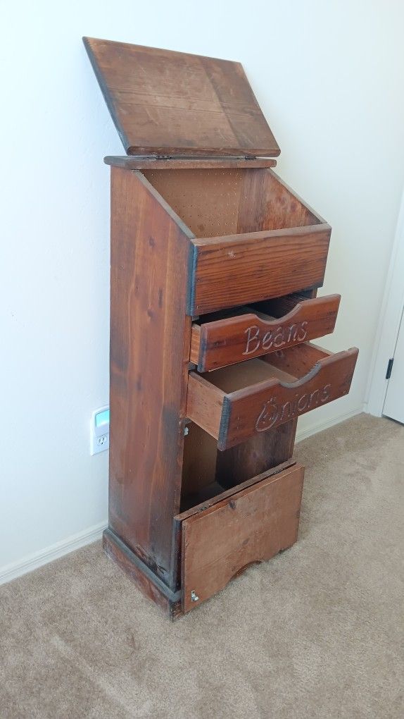 ANTIQUE WOOD FURNITURE