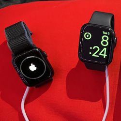 TWO APPLE WATCHES 