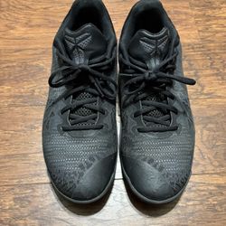 Mamba Rage ‘Black’ Size 9