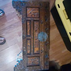 Chinese Vintage Chest 