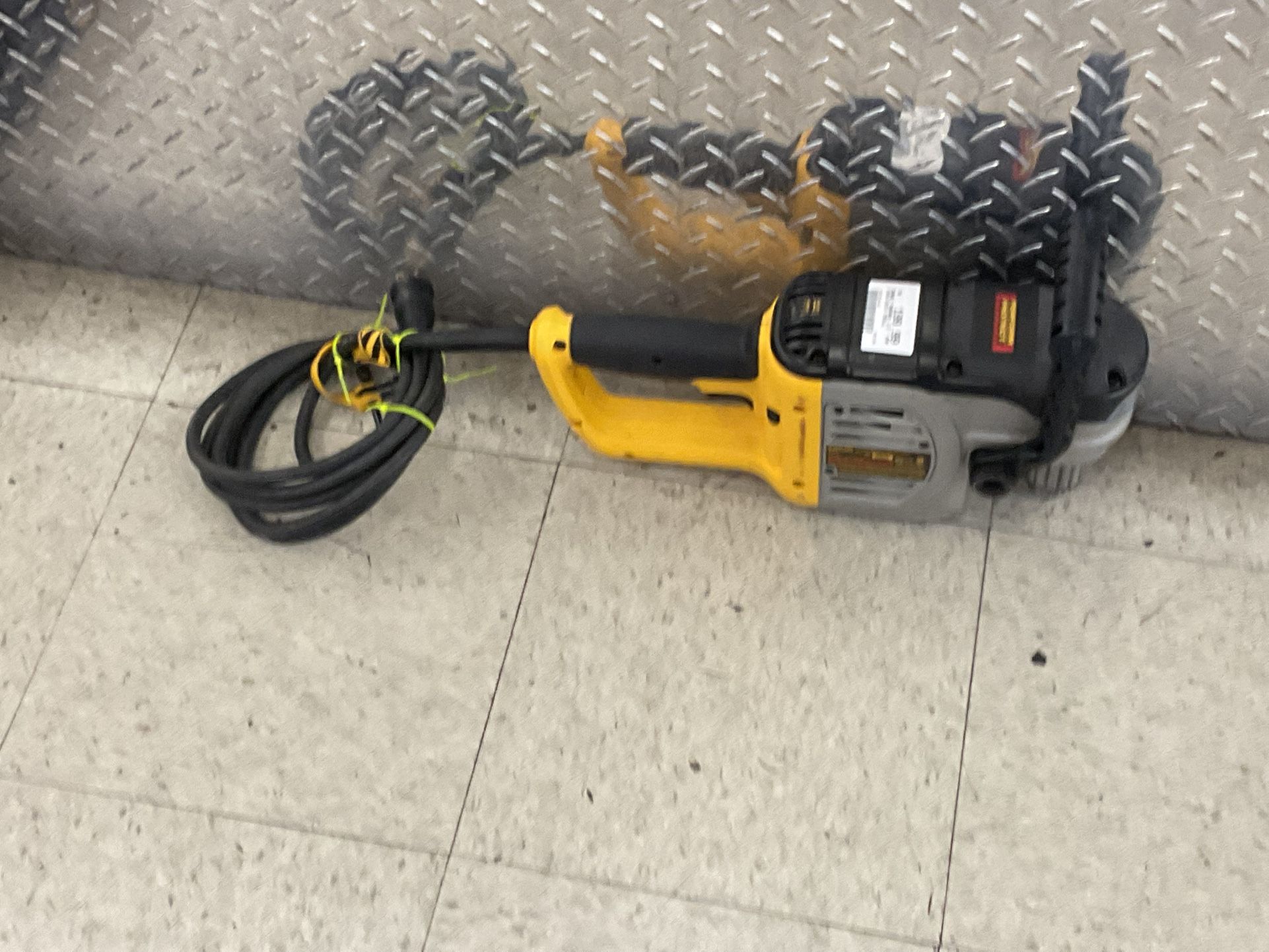 DeWalt DeWalt dwd460 1/2” vsr stud/joist drill