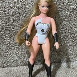 Vintage 1984 Mattel She Ra Princess of Power Queen Shera Doll Action Figure