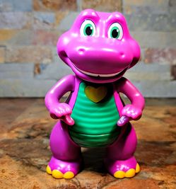 This Is A Fisher Price Barney World Musical Toy Hearts Hands Barney Figure • This Is Approximately 5-1/2"- Tall • Barney  Lights Up & Says Phrases • P