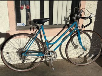 Vintage schwinn world sport women’s bicycle