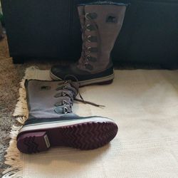 Women Sorel Boots