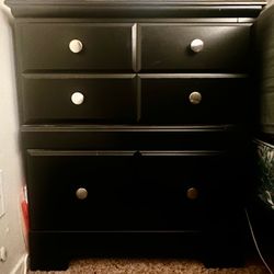 Bedroom Furniture Set