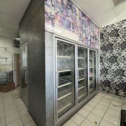 Commercial Walk-In Refrigerator Cooler (9’ x 7’) – Glass Display Doors – Working