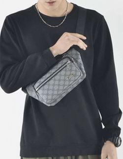 Men’s Chest Bags
