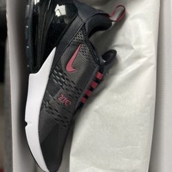Nike 270