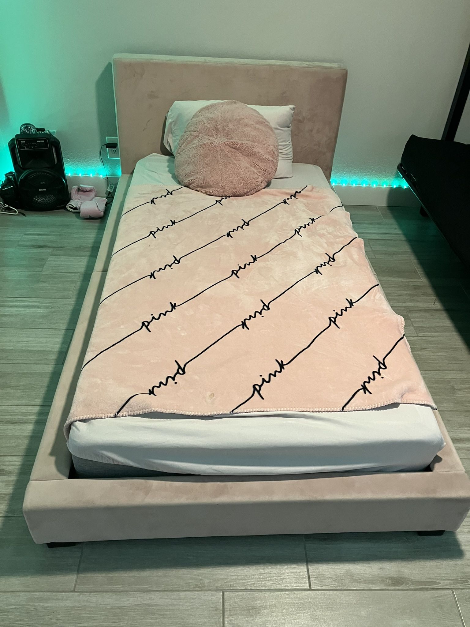 Pink Bed For Sale