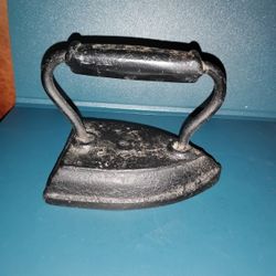 Antique Cast Iron Jakes No5 Flat/Sad 1900's