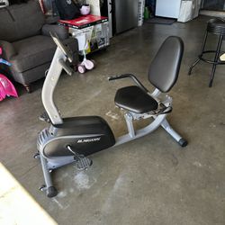 MaxKare Recumbent Exercise Bike – Adjustable & Comfortable