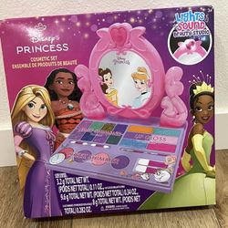 NEW PRINCESS LIGHT AND SOUND MAKEUP VANITY