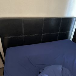 Full Size Bed With Mattress 