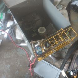 Complete Airbrush Set Up Ready To Go Compressor A Couple Of Guns Paints 50 Bucks Your Best Offer