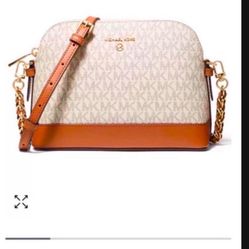 MICHAEL KORS Logo Jet Set Charm Small Dome Crossbody NWT pick up location in the city of Pico Rivera 