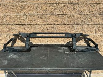 2018 2020 2021 2022 2023 2024 2025 RANGE ROVER VELAR RADIATOR SUPPORT USED OEM