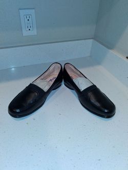 Leather shoes
