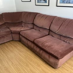 Sectional Couch With Sleeper