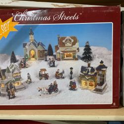 Christmas Decoration Porcelain Large 20 Pc Set