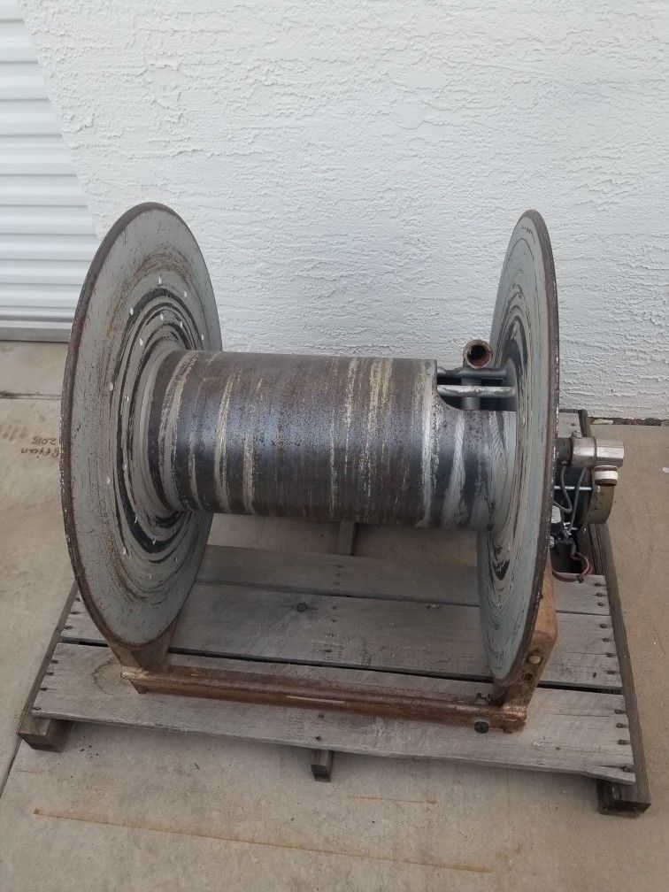 LARGE POWER REEL