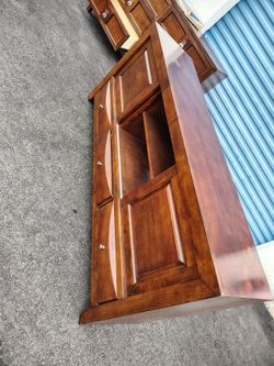 Stand TV $95