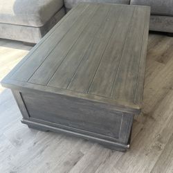 Marcilyn Lift-Top Coffee Table
