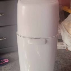 Diaper Gene With 4 Refills