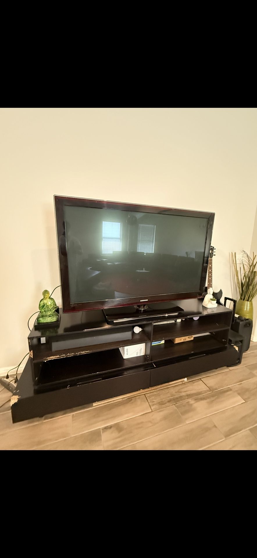 Samsung Hi-Def Plasma TV - 58 inch (plus tv stand)