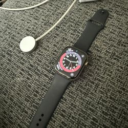 Apple Watch Series 10 Gold Titanium 
