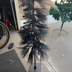5ft Halloween Tree (black W/ Orange Lights)