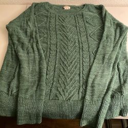 Cute green Sweater