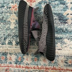 Adidas Yeezy Boost 350 V2 - Yecheil Size 9.5 M 