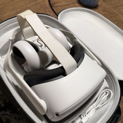 Oculus Meta Quest 2 128g with leather case