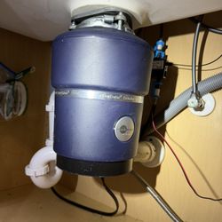 InSinkErator Evolution SpaceSaver 5/8-HP Continuous Feed Noise Insulation Garbage Disposal