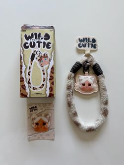 pop mart crybaby wild but cutie phone charm vanilla cutie