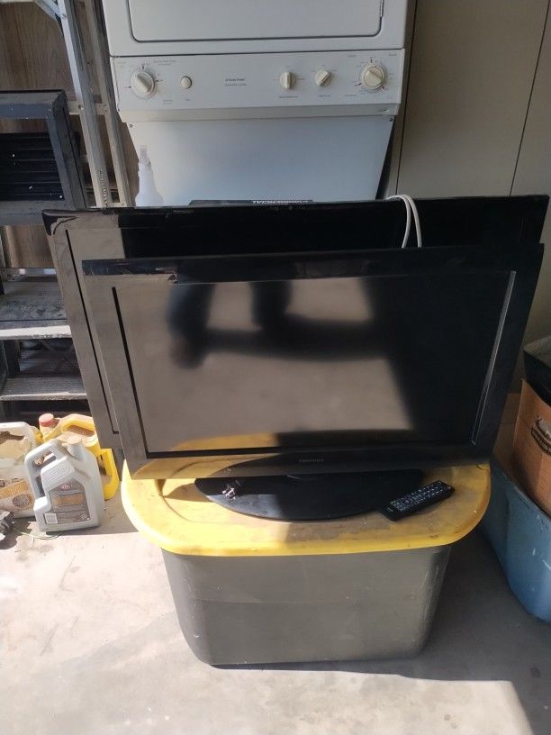 Toshiba Flat Screen TV