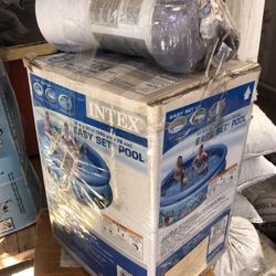 NEW intex Pool With Filter 