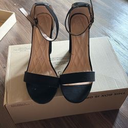 Black Heels Size 6