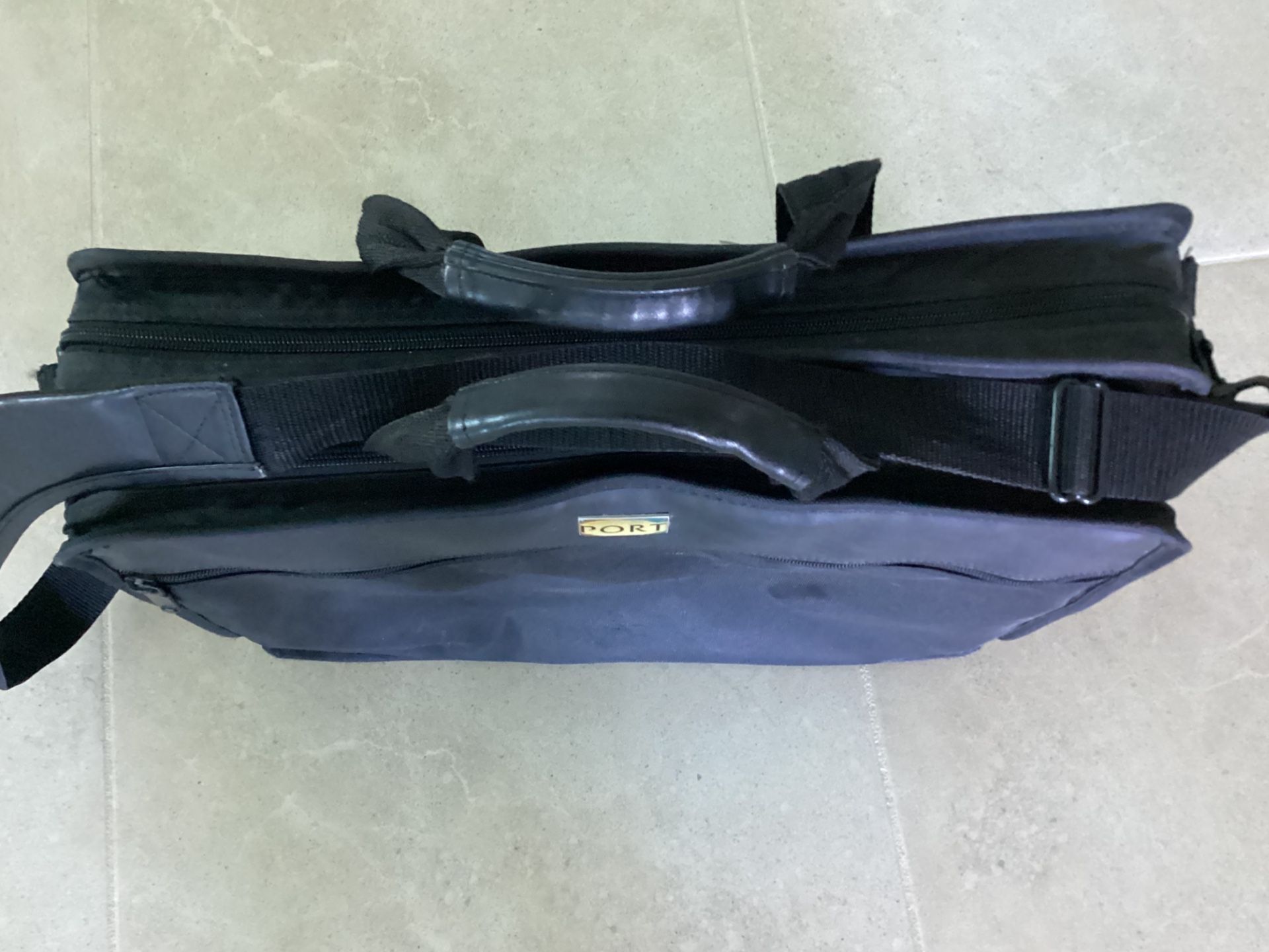 Computer Case Port *Handles and Shoulder Strap for carrying