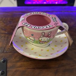 Hello Kitty Teacup Set 